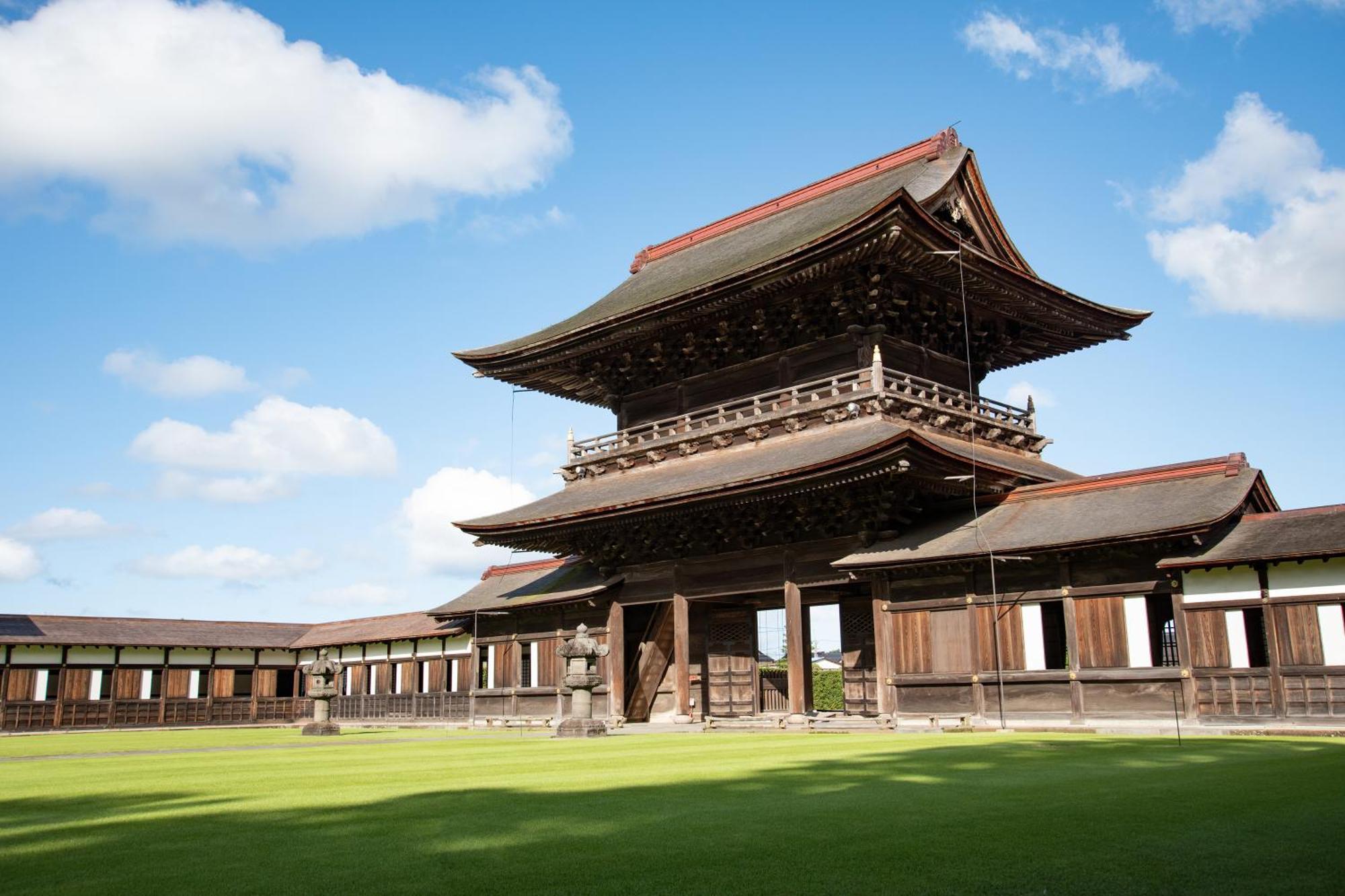 Kadokyu Ryokan Takaoka Exteriér fotografie