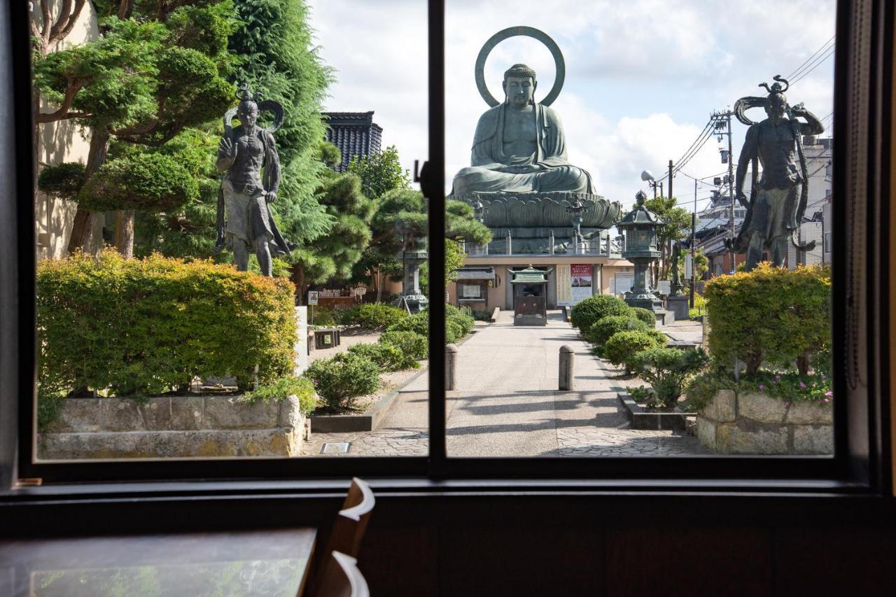 Kadokyu Ryokan Takaoka Exteriér fotografie