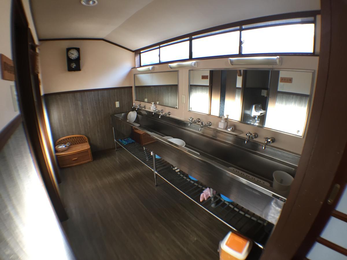 Kadokyu Ryokan Takaoka Exteriér fotografie